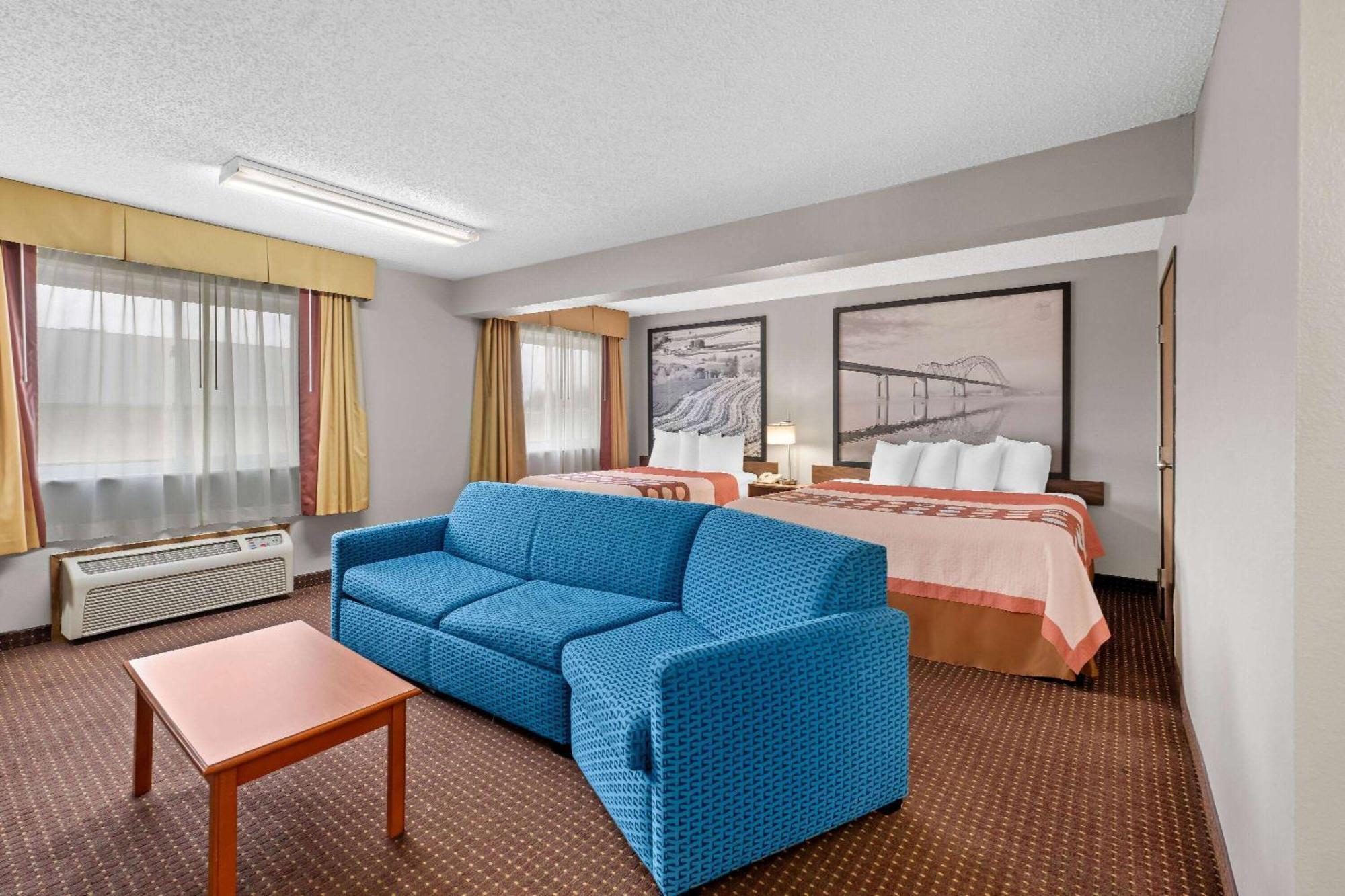 Super 8 By Wyndham Waverly Ngoại thất bức ảnh