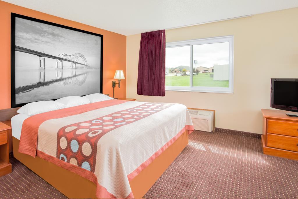 Super 8 By Wyndham Waverly Ngoại thất bức ảnh
